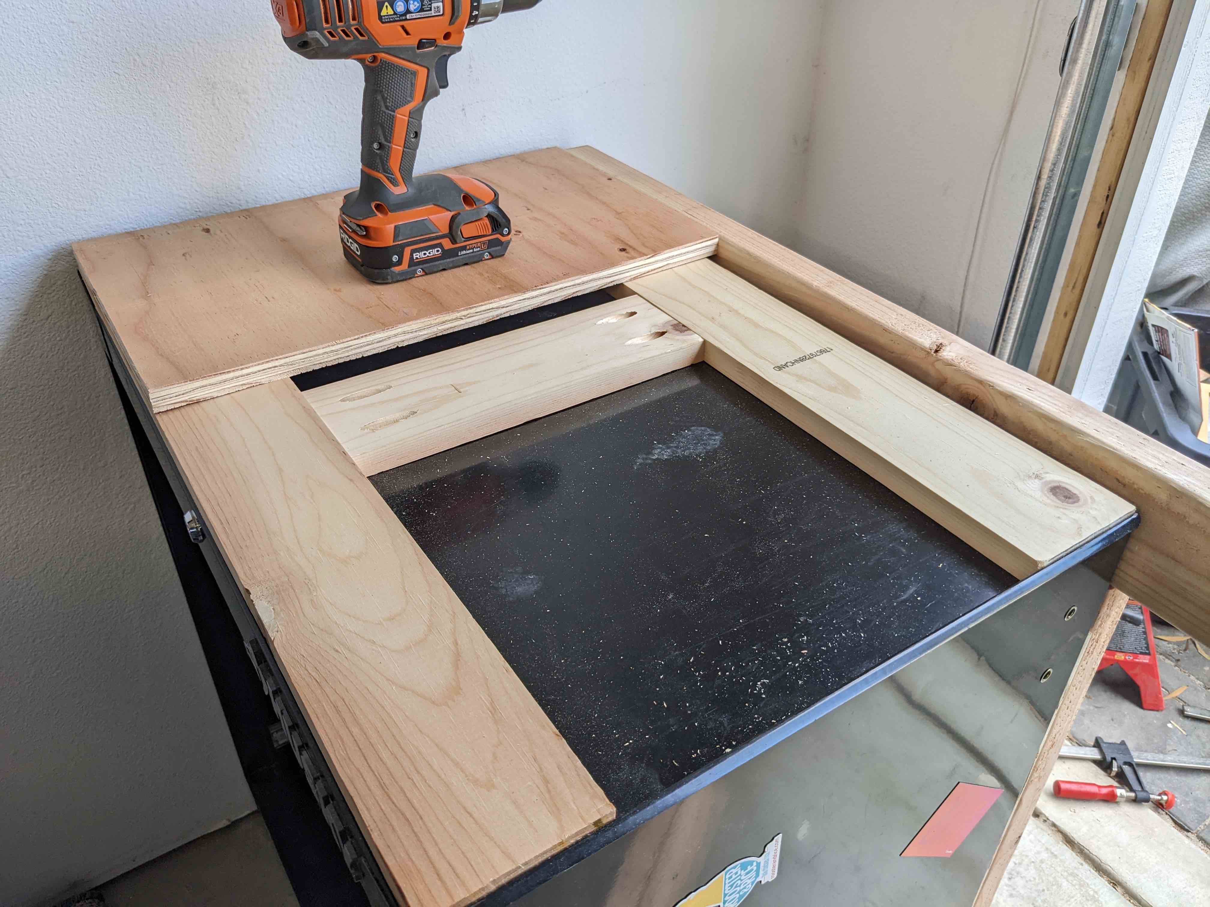 Drawer top spacing layers